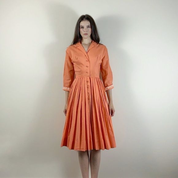 Vintage 1940s day dress - Picture 2 of 8